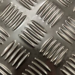อลูมิเนียมแผ่นลายตีนเป็ด Aluminum chekered plate น้ำหนักเบา ไม่เป็นสนิม