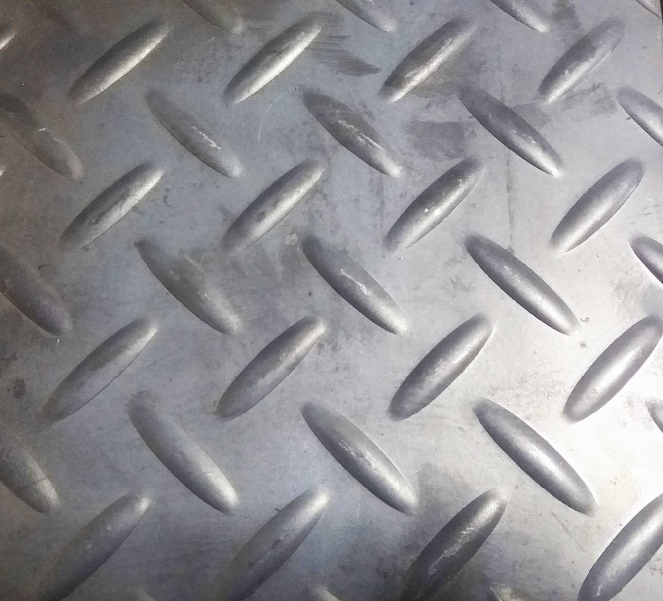 steel-checkered-plate เหล็กแผ่นลายตีนไก่ ขนาด 4x8 ฟุต